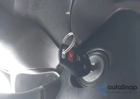 2017 Nissan Sentra S z USA, uszkodzony, nr VIN 3N1AB7AP0HY386037